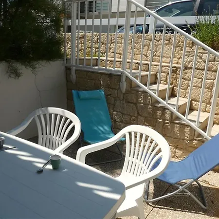 Appartement 2 Chambres Pres De La Plage - Animaux Admis - Fr-1-323-314 Apartment *